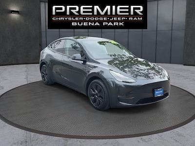 Used 2024 Tesla Model Y - photo 1