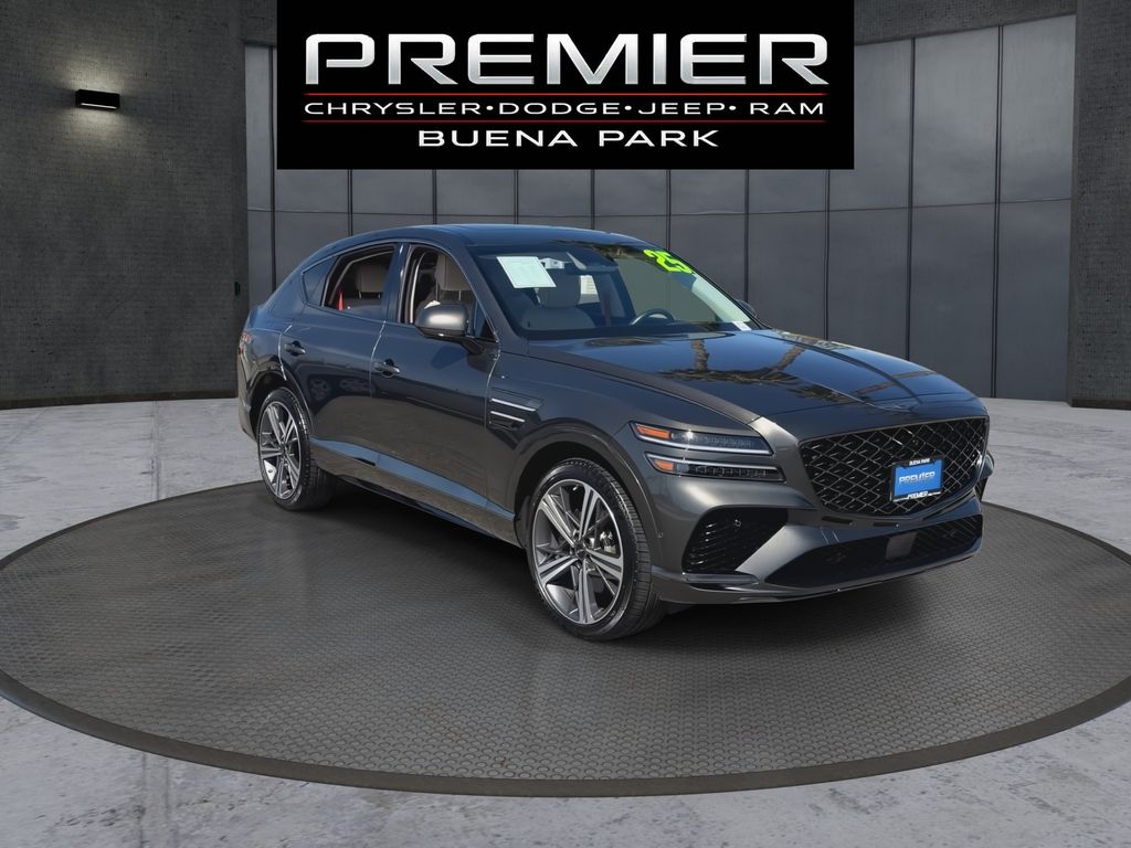Used 2025 Genesis GV80 - photo 2