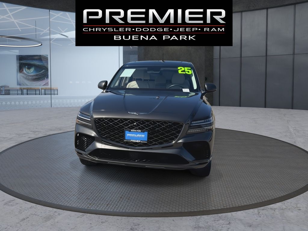 Used 2025 Genesis GV80 - photo 5