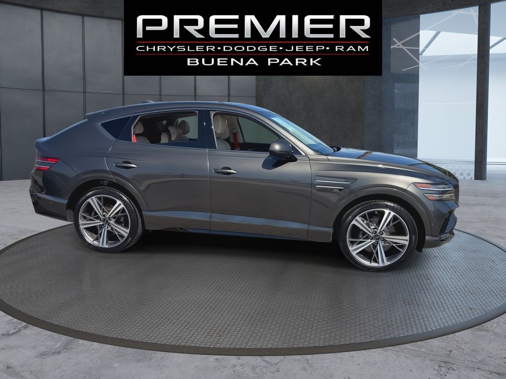 Used 2025 Genesis GV80 - photo 11