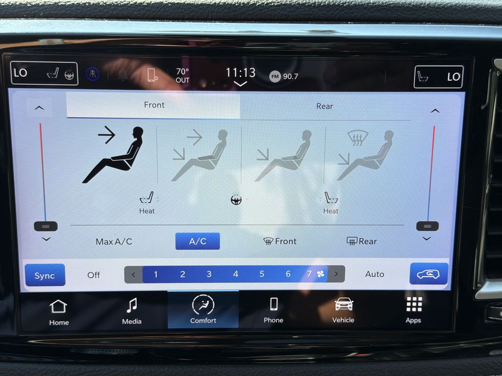 Used 2023 Chrysler Pacifica - photo 18