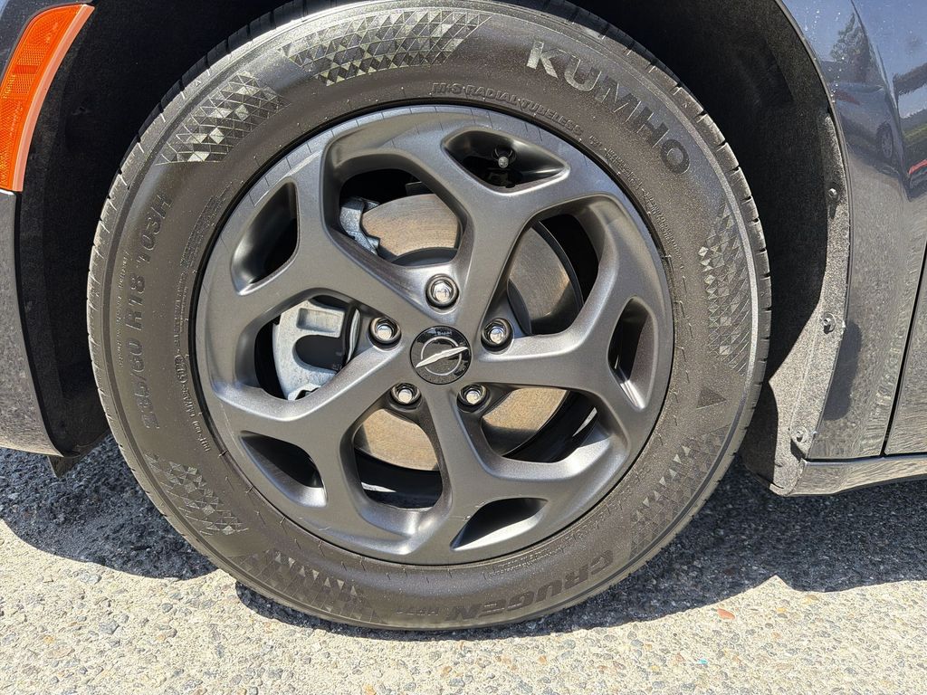 Used 2021 Chrysler Pacifica - photo 21