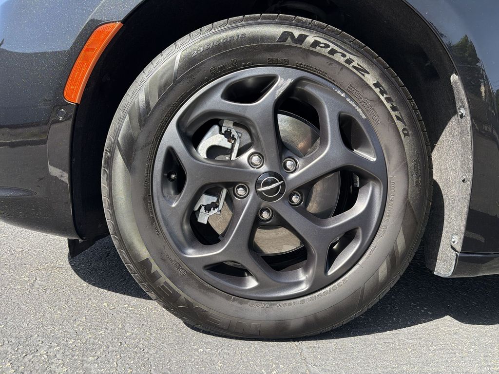 Used 2022 Chrysler Pacifica - photo 21