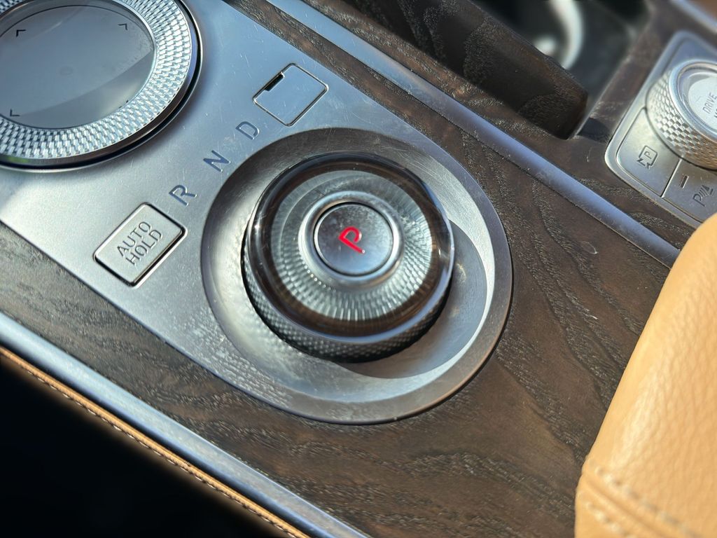Used 2022 Genesis GV80 - photo 23