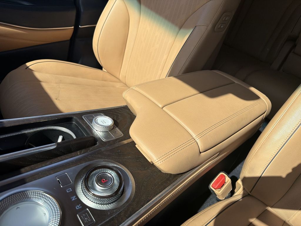Used 2022 Genesis GV80 - photo 24