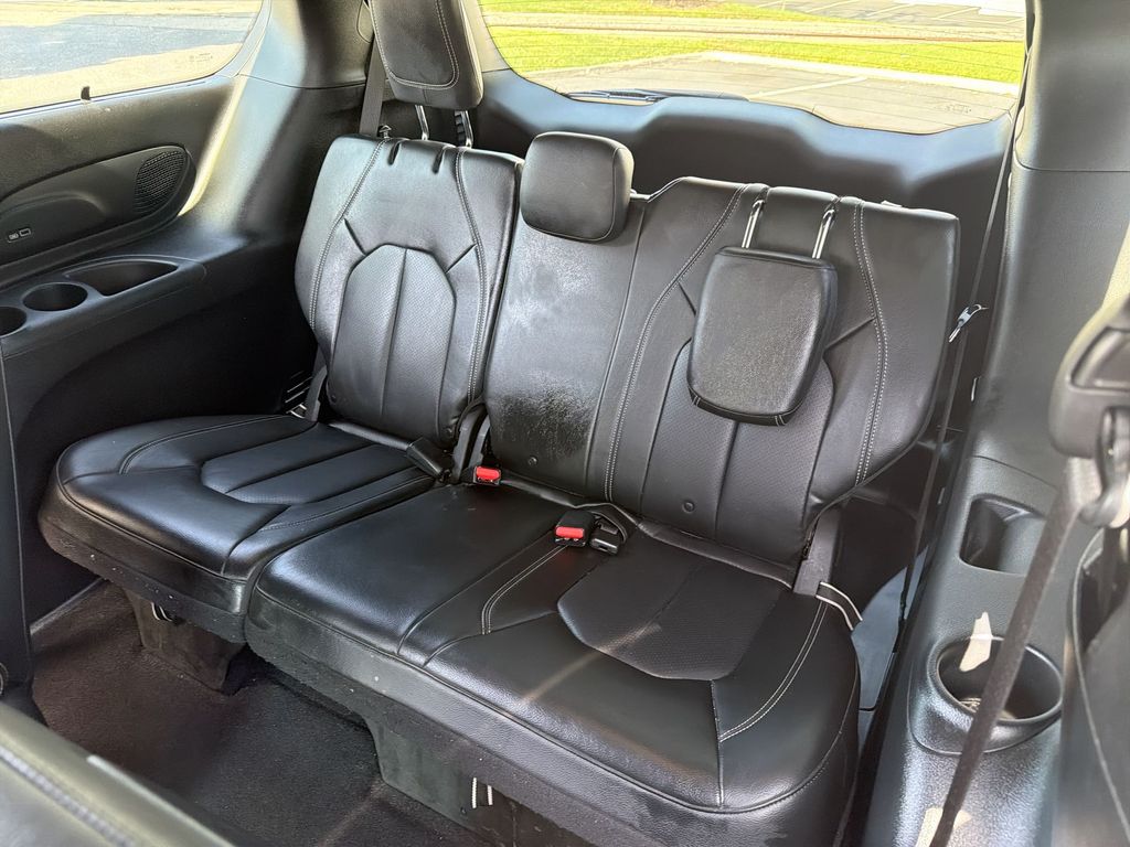 Used 2020 Chrysler Pacifica - photo 27