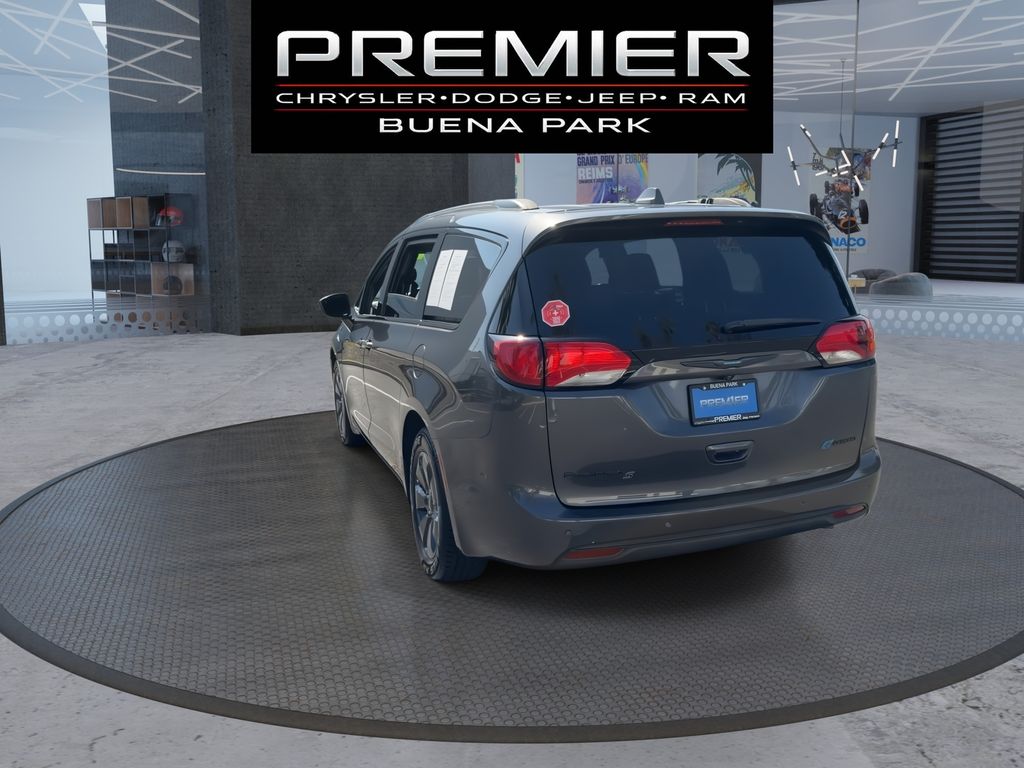 Used 2020 Chrysler Pacifica - photo 9