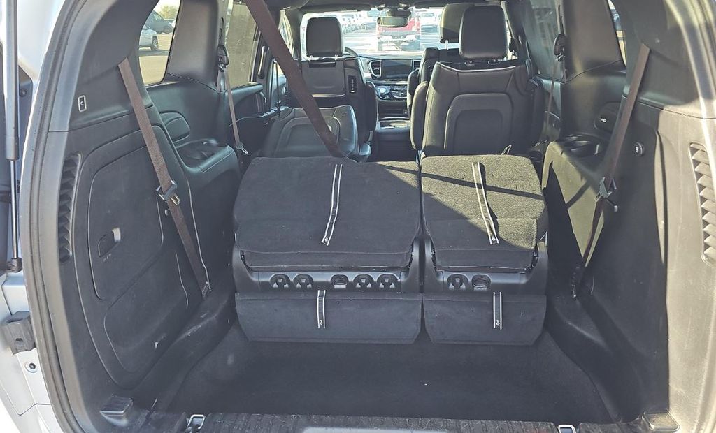 Used 2022 Chrysler Pacifica - photo 15