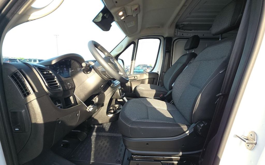 Used 2025 Ram ProMaster 1500 - photo 9
