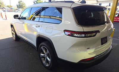 Used 2021 Jeep Grand Cherokee L Limited for sale #P8448 - photo 2