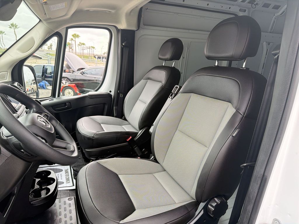 Used 2025 Ram ProMaster 3500 - photo 15