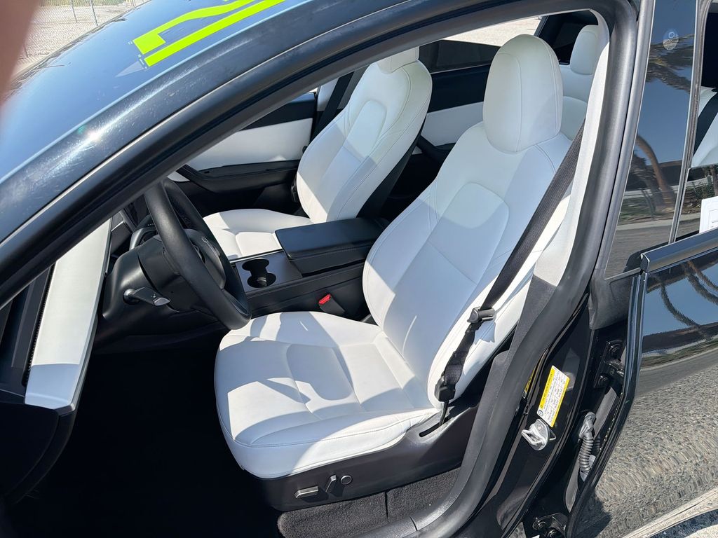 Used 2021 Tesla Model Y - photo 15