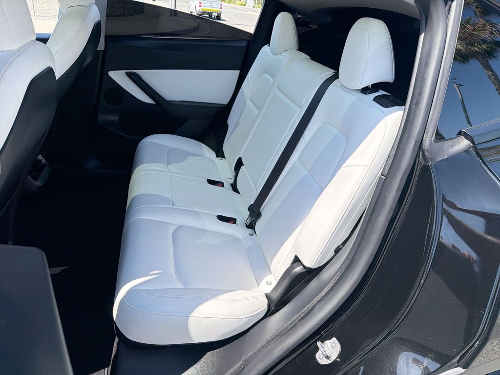 Used 2021 Tesla Model Y - photo 27