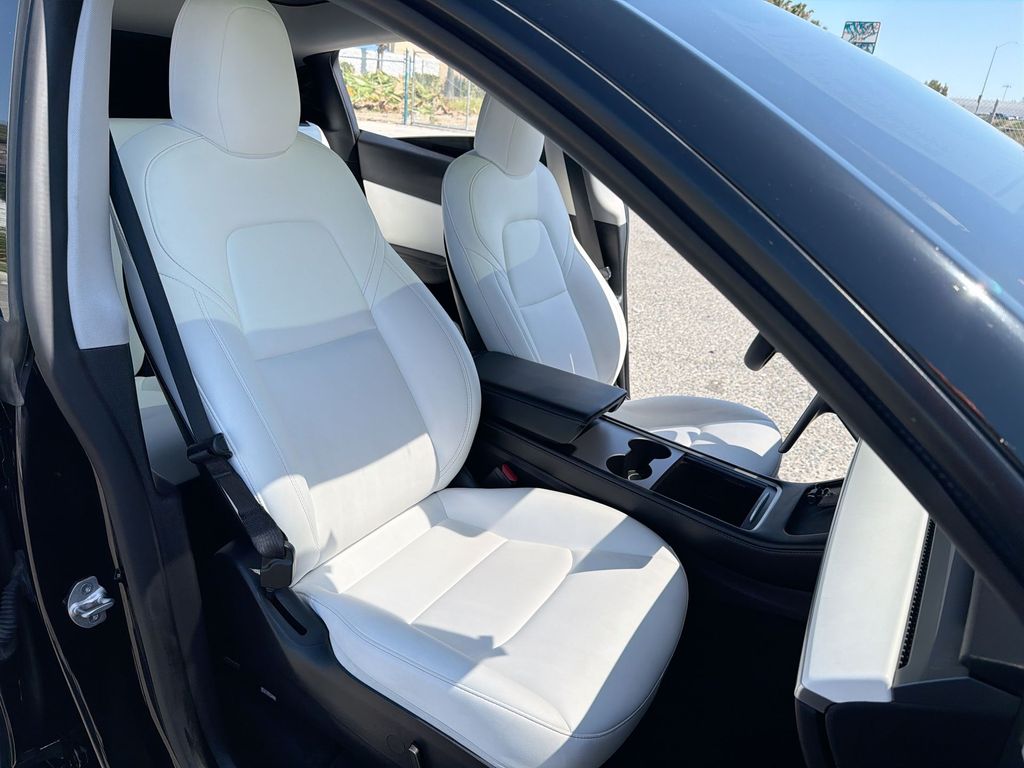 Used 2021 Tesla Model Y - photo 28