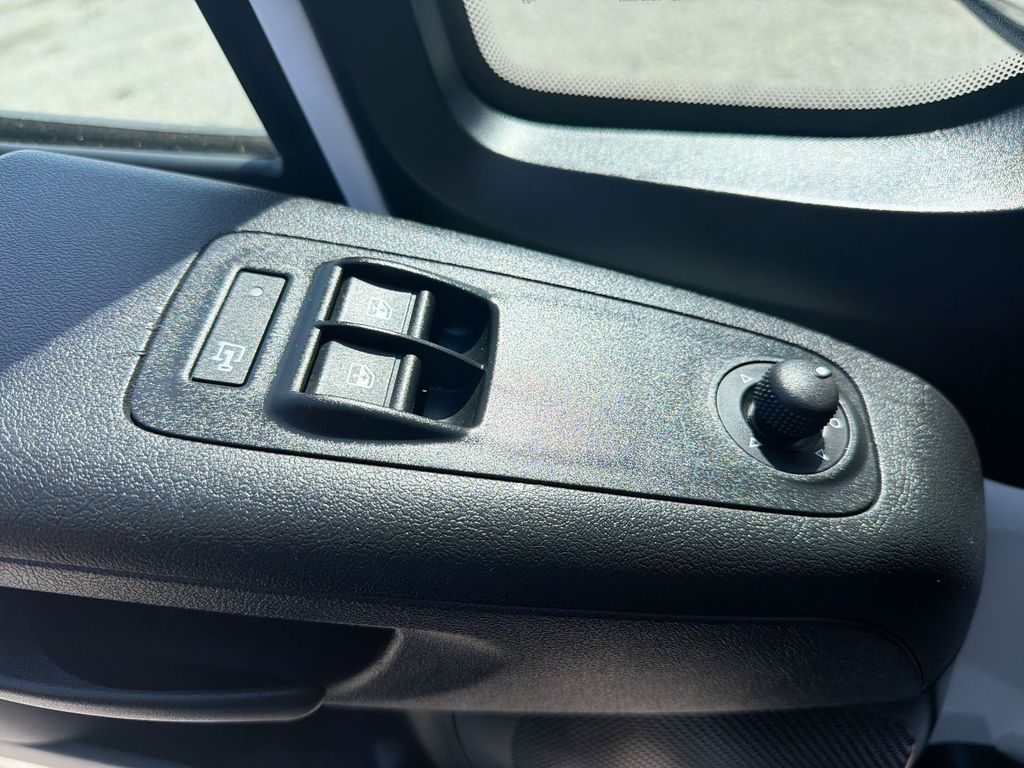 Used 2023 Ram ProMaster 2500 - photo 17