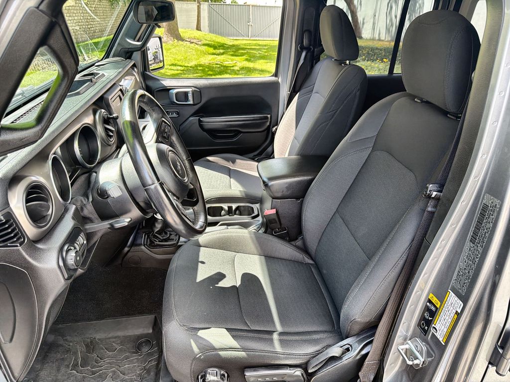 Used 2020 Jeep Wrangler - photo 15