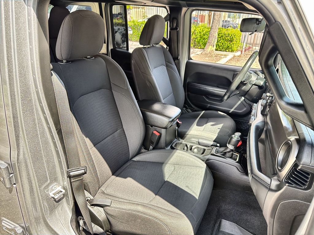 Used 2020 Jeep Wrangler - photo 27
