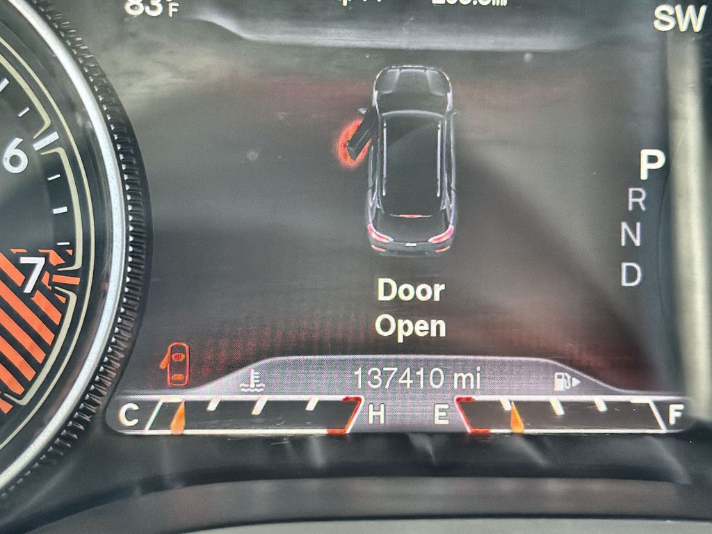 Used 2014 Jeep Cherokee - photo 12