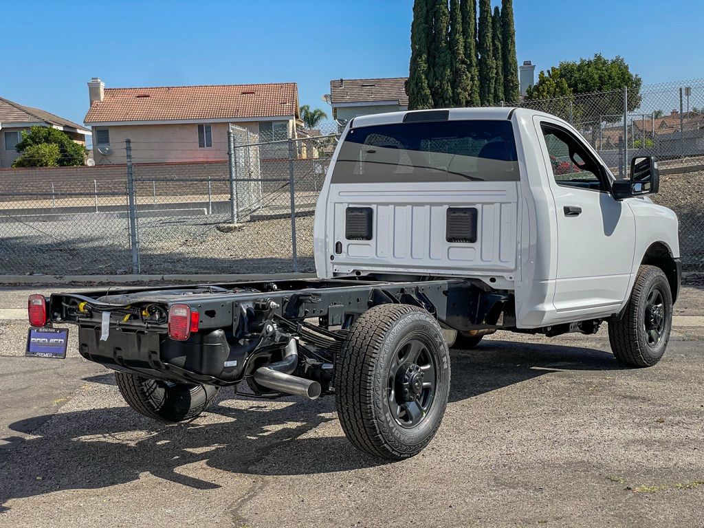 New 2025 Ram 3500 - photo 13