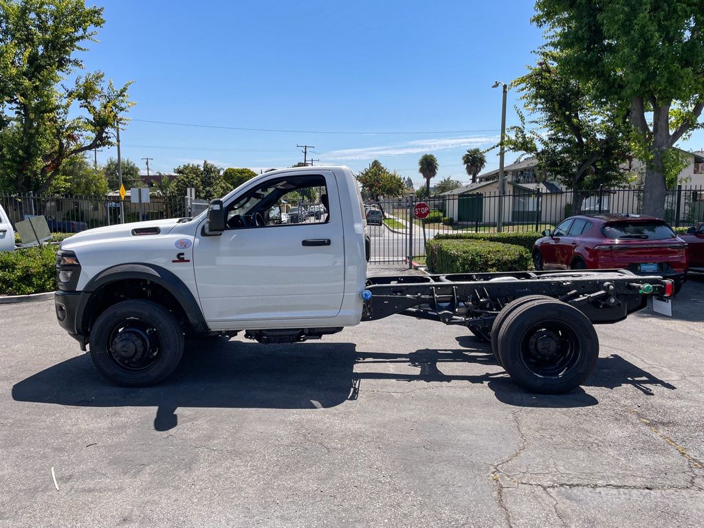 New 2025 Ram 5500 - photo 8