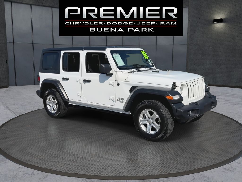 Used 2018 Jeep Wrangler - photo 2