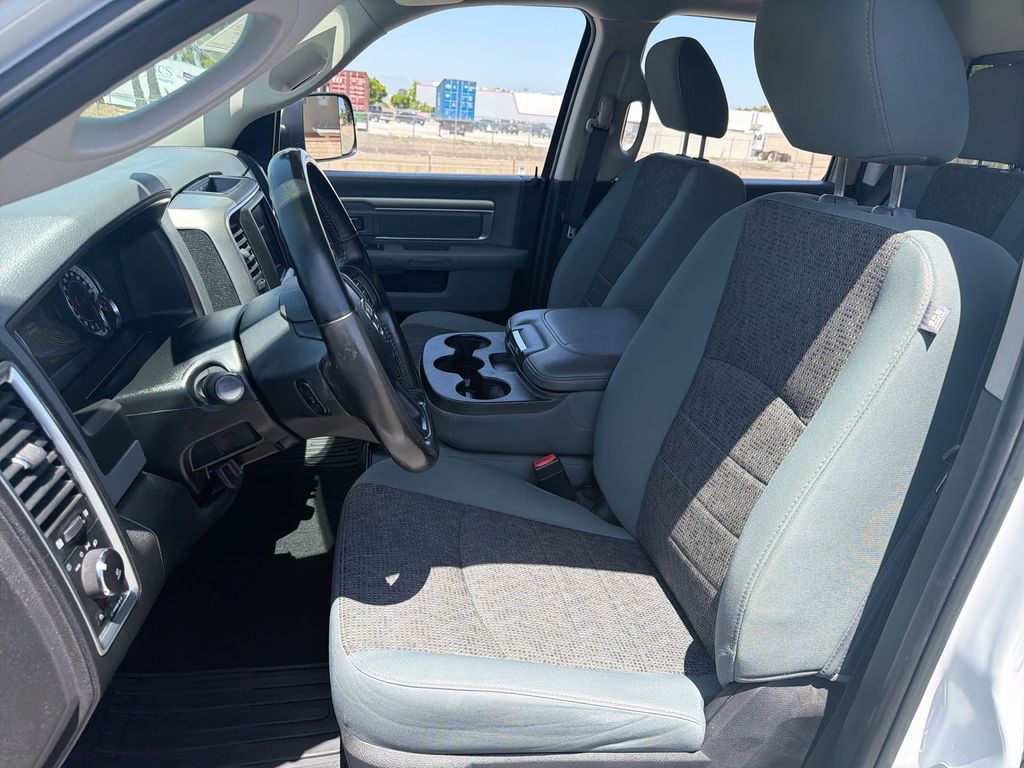 Used 2018 Ram 1500 - photo 15
