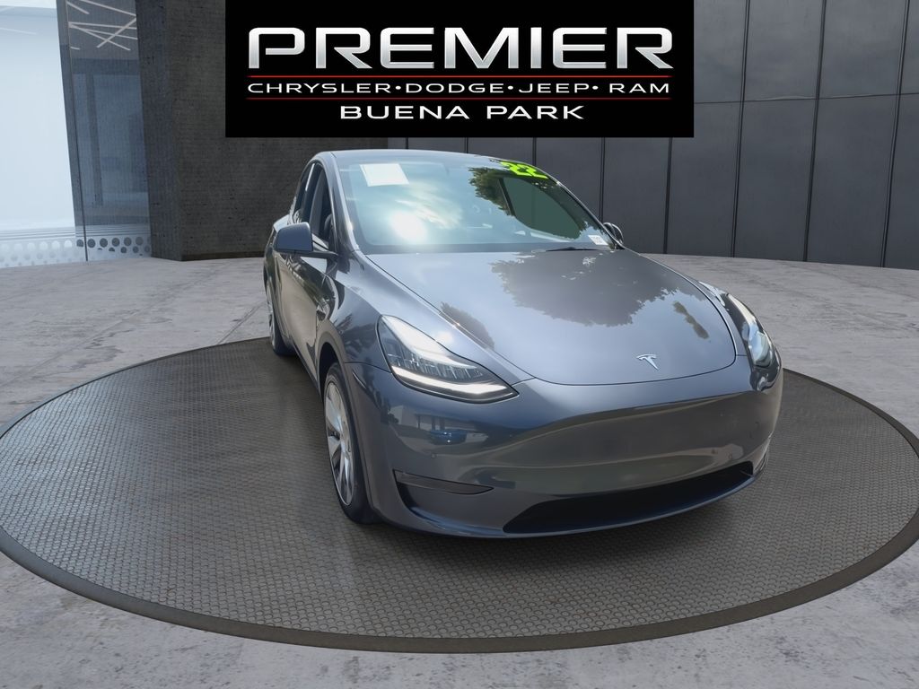Used 2022 Tesla Model Y - photo 2