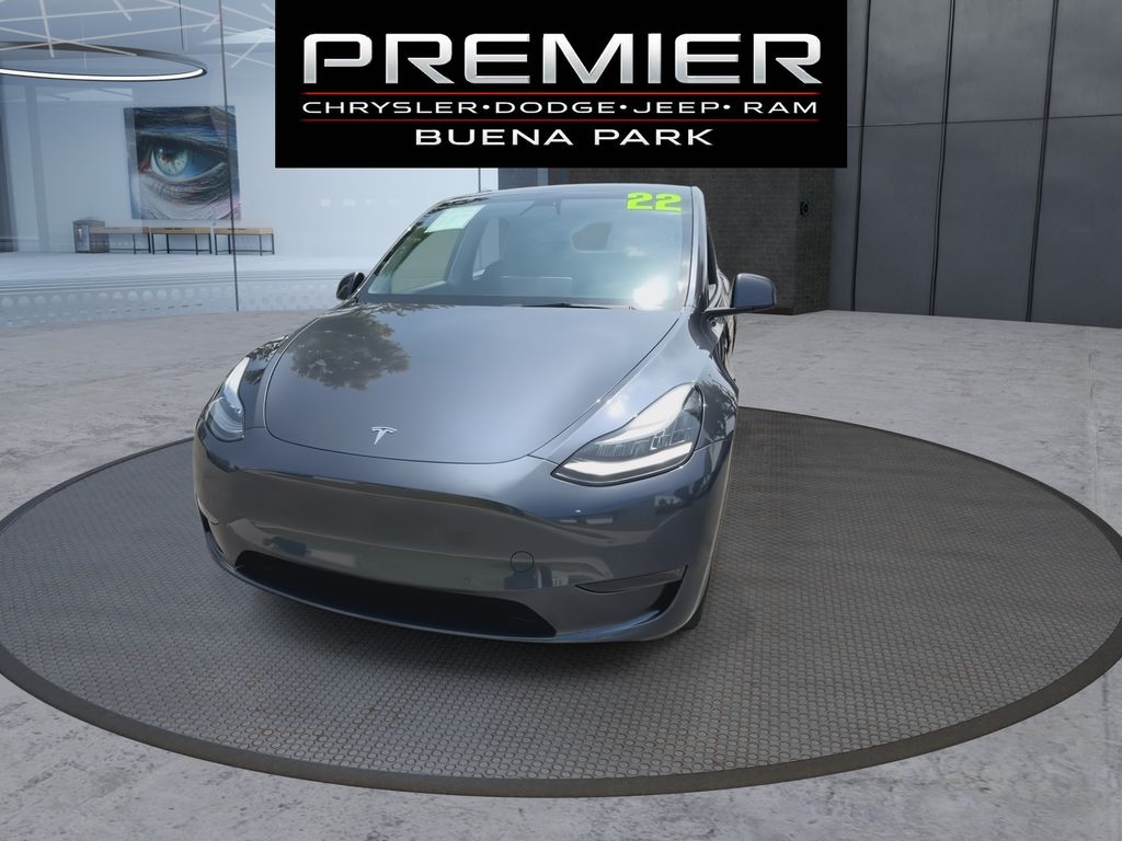 Used 2022 Tesla Model Y - photo 3