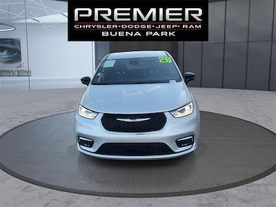 Used 2026 Chrysler Pacifica - photo 1