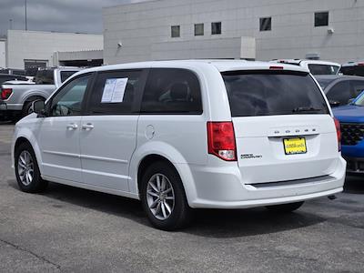 Used 2016 Dodge Grand Caravan SE Minivan for sale #243453A - photo 2