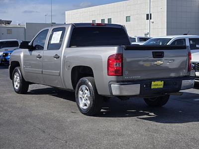 Used 2008 Chevrolet Silverado 1500 LT Crew Cab for sale #251797B - photo 2
