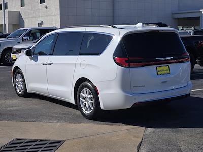 2022 Chrysler Pacifica FWD Minivan for sale #252552B - photo 2