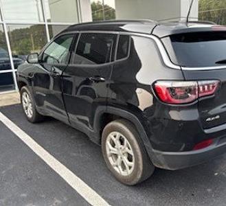 2024 Jeep Compass 4x4 SUV for sale #25FC371A - photo 2