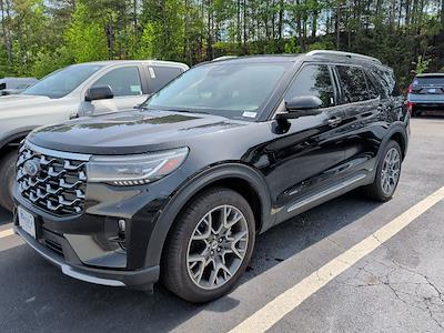 Used 2025 Ford Explorer - photo 2