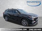 Used 2022 Toyota Highlander XLE SUV for sale #25FT743A - photo 1