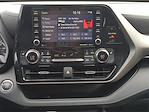 Used 2022 Toyota Highlander XLE SUV for sale #25FT743A - photo 18