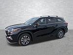 Used 2022 Toyota Highlander XLE SUV for sale #25FT743A - photo 8