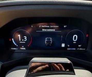 Used 2025 Ford Explorer - photo 2