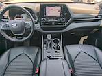 2022 Toyota Highlander AWD SUV for sale #PW9441 - photo 23
