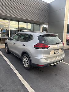 Used 2018 Nissan Rogue - photo 1