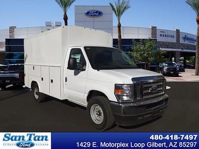 2025 Ford E-350 RWD, Reading Panel Service Truck