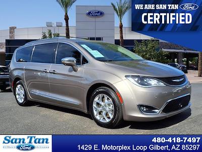 2017 Chrysler Pacifica FWD Minivan for sale #250965B - photo 1