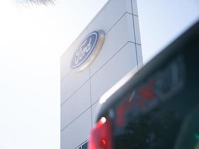 New 2025 Ford F-550 - photo 1