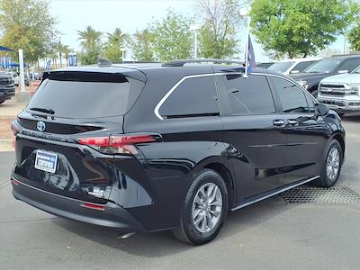 Used 2022 Toyota Sienna - photo 1