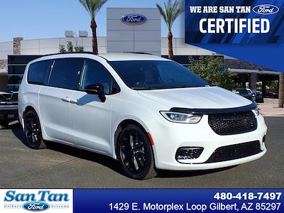 Used 2024 Chrysler Pacifica Touring L Minivan for sale #C242308A - photo 1