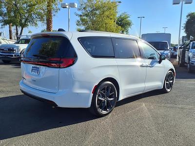Used 2024 Chrysler Pacifica Touring L Minivan for sale #C242308A - photo 2