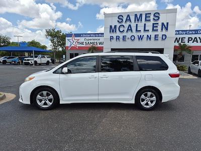 2018 Toyota Sienna FWD Minivan for sale #JS903097 - photo 2