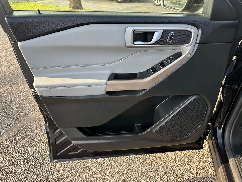 Used 2022 Ford Explorer - photo 12