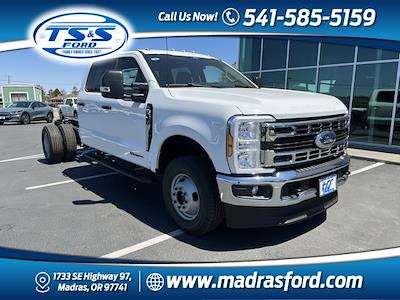 2025 Ford F-350 Crew Cab DRW 4x4 Cab Chassis for sale #F73589 - photo 1