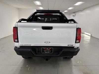 2025 Chevrolet Colorado Crew Cab 4WD Pickup for sale #TC062157 - photo 2